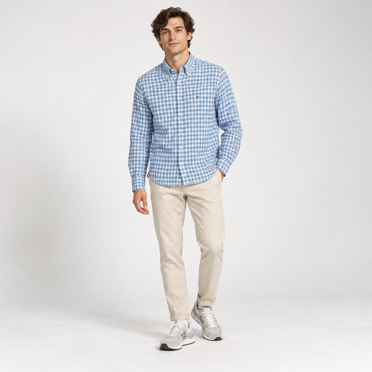 Cămașă Tommy Hilfiger Premium Linen în carouri albastre, ținută completă