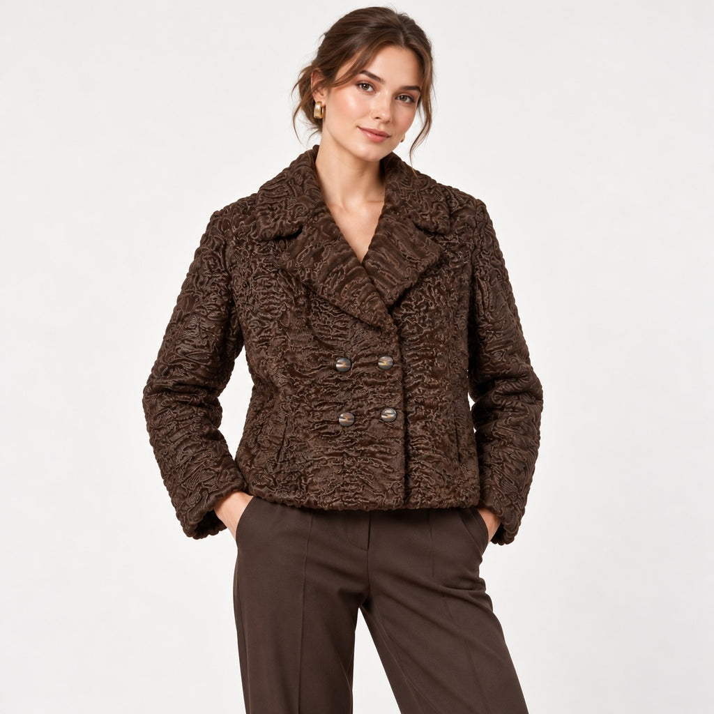Jachetă Swakara din blană naturală de miel Karakul, imagine față pe model