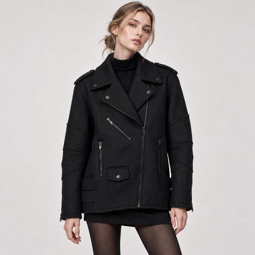 Jachetă biker Alexander Wang x H&M, vedere frontală pe model