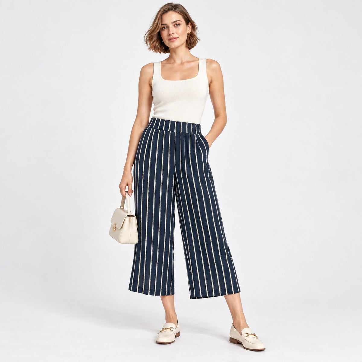 Pantaloni Gina Benotti culotte bleumarin cu dungi crem, ținută completă din față