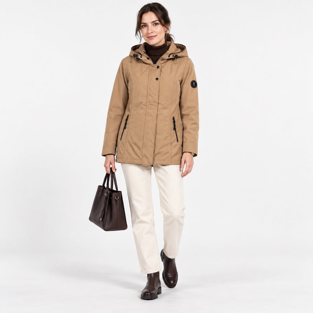 Jachetă Laura Torelli Classic camel, ținută completă pe model