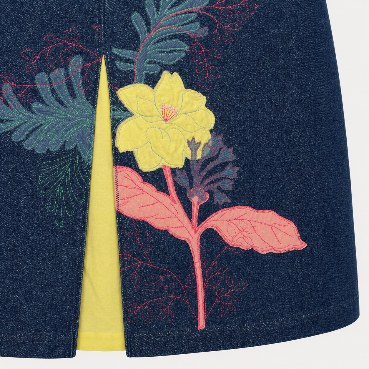 Fustă Ted Baker din denim cu broderie florală