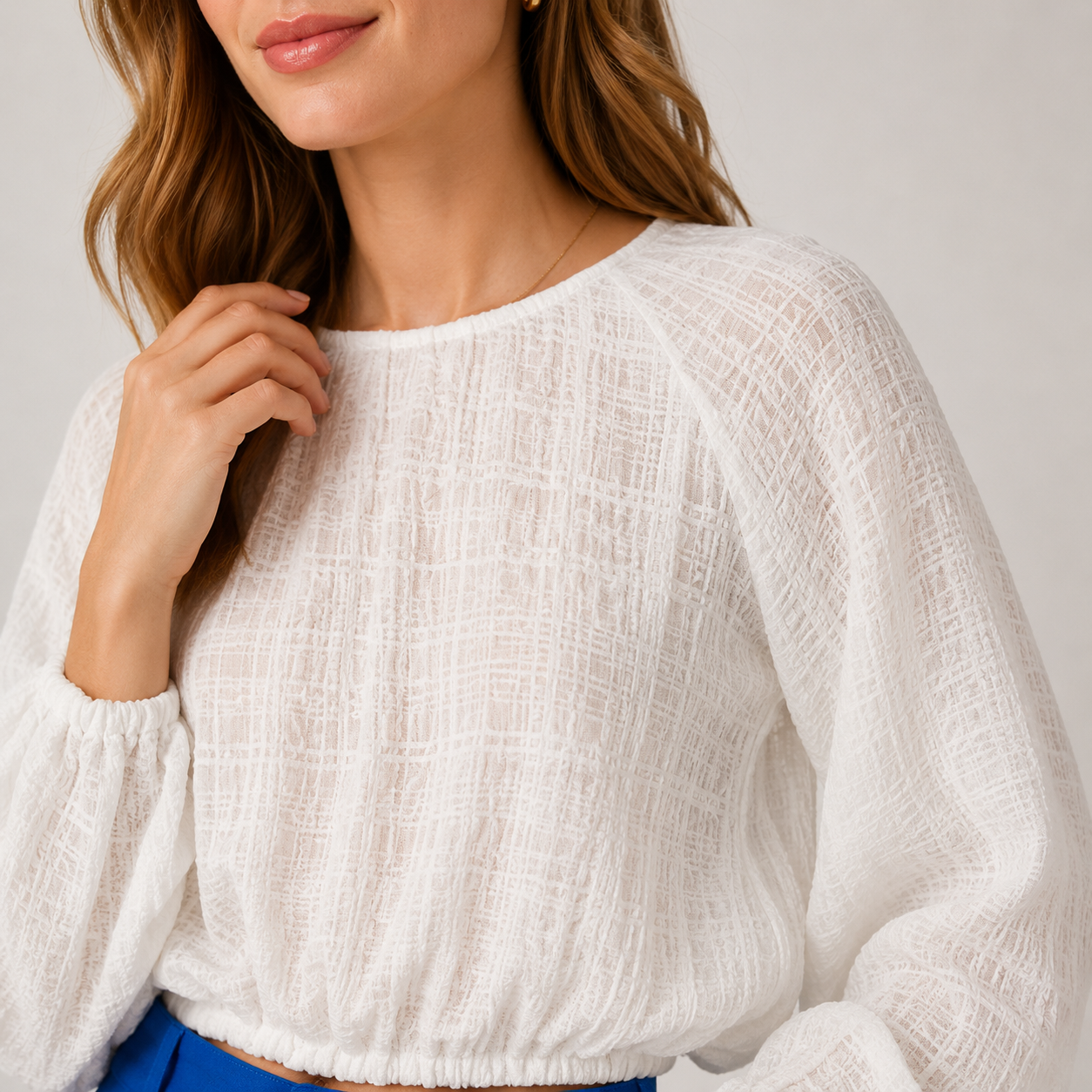 Bluză Bershka albă crop cu spate decupat