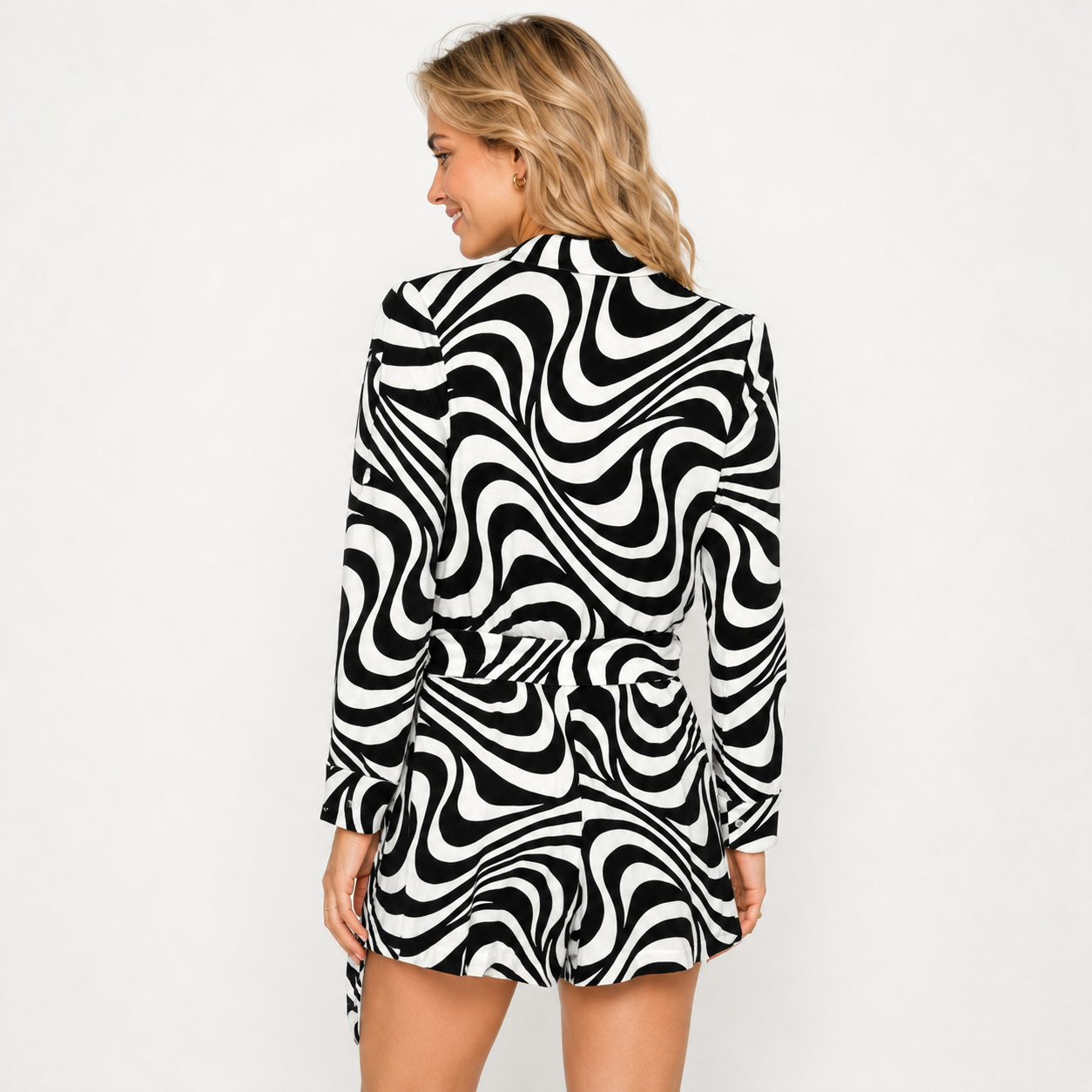 Salopetă scurtă Gant Printed Wrap Playsuit alb-negru