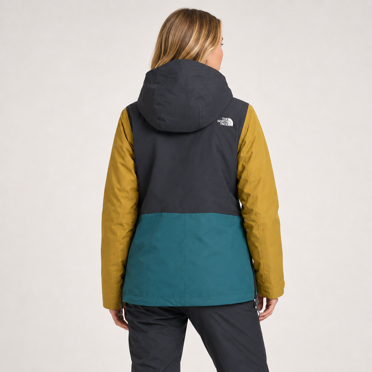 Geacă The North Face DryVent Anorak colorblock