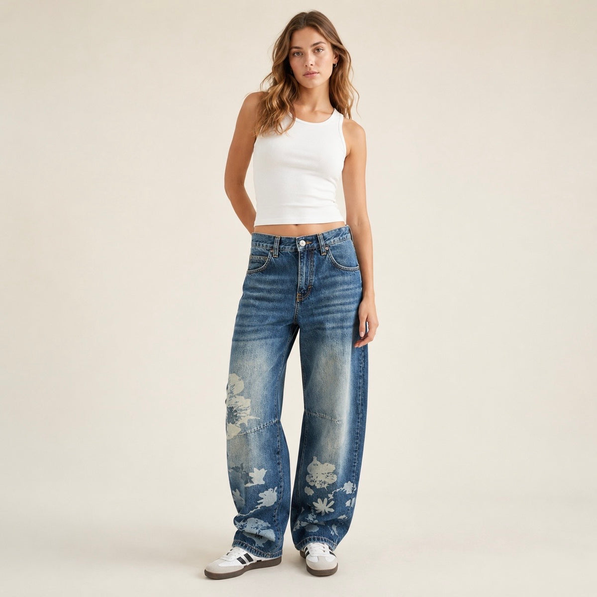 Blugi BDG Urban Outfitters barrel leg albaștri cu imprimeu floral