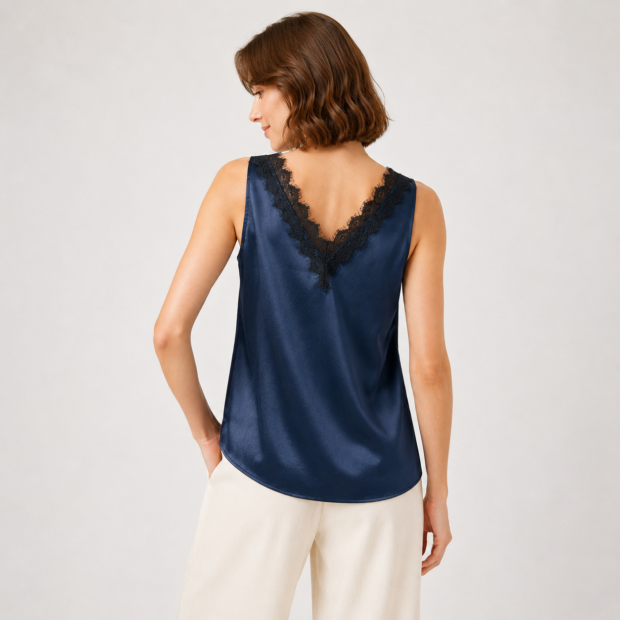 Top s.Oliver Black Label bleumarin satinat cu dantelă