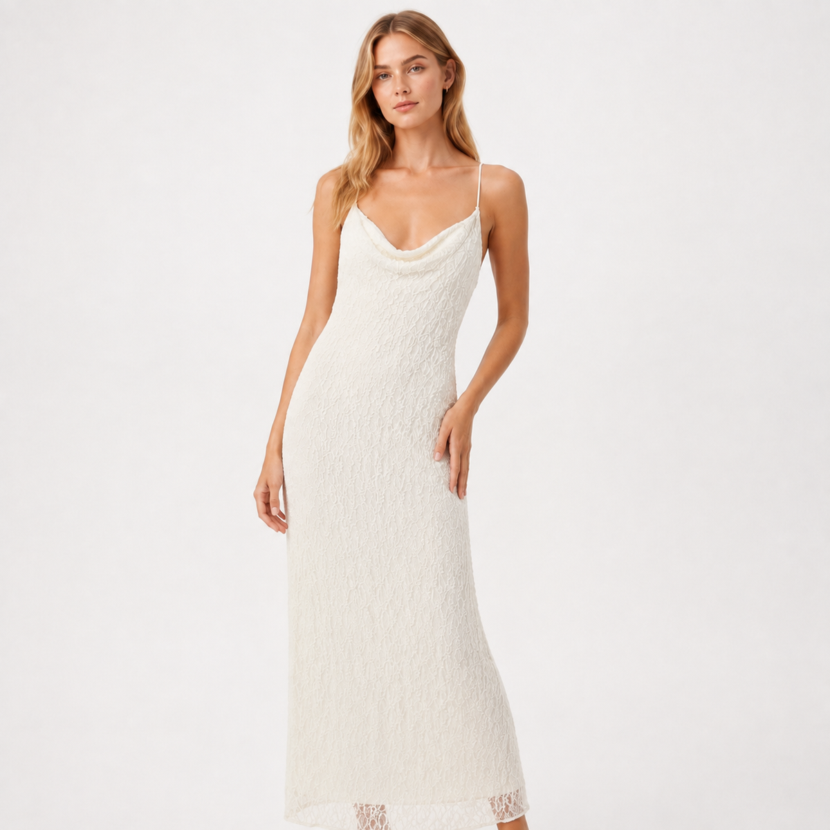 Rochie lungă Bershka albă din dantelă cu decolteu drapat