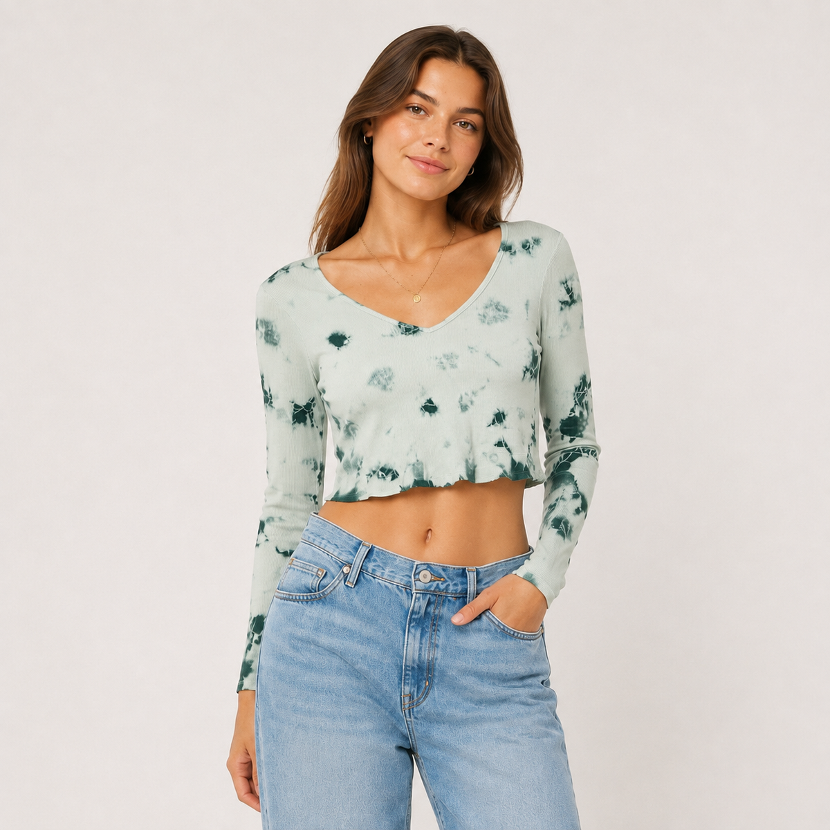 Bluză Only Life cropped verde mentă cu imprimeu tie dye și decolteu în V