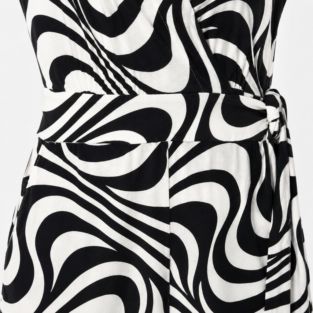 Salopetă scurtă Gant Printed Wrap Playsuit alb-negru