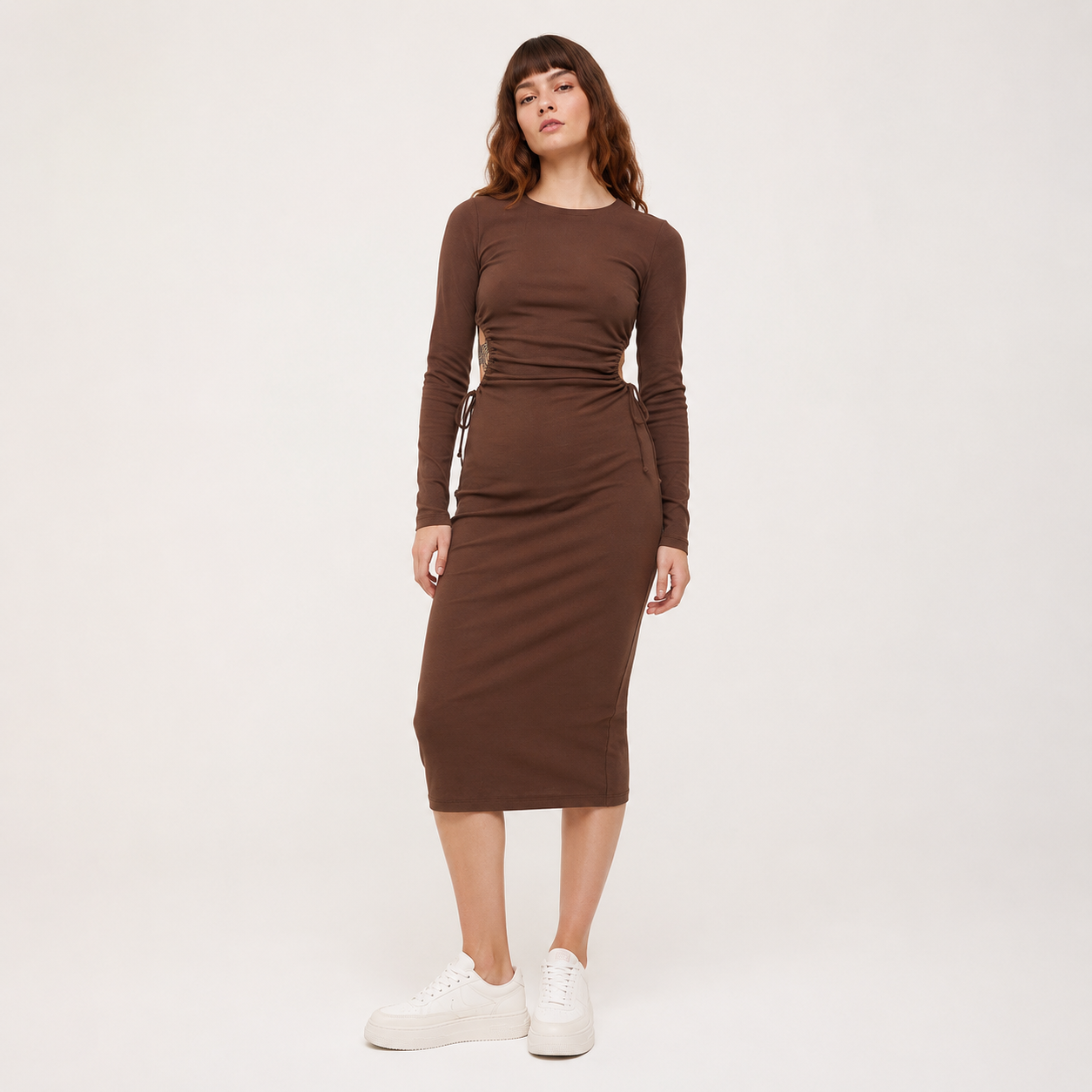 Rochie Envii maro midi cu decupaje laterale