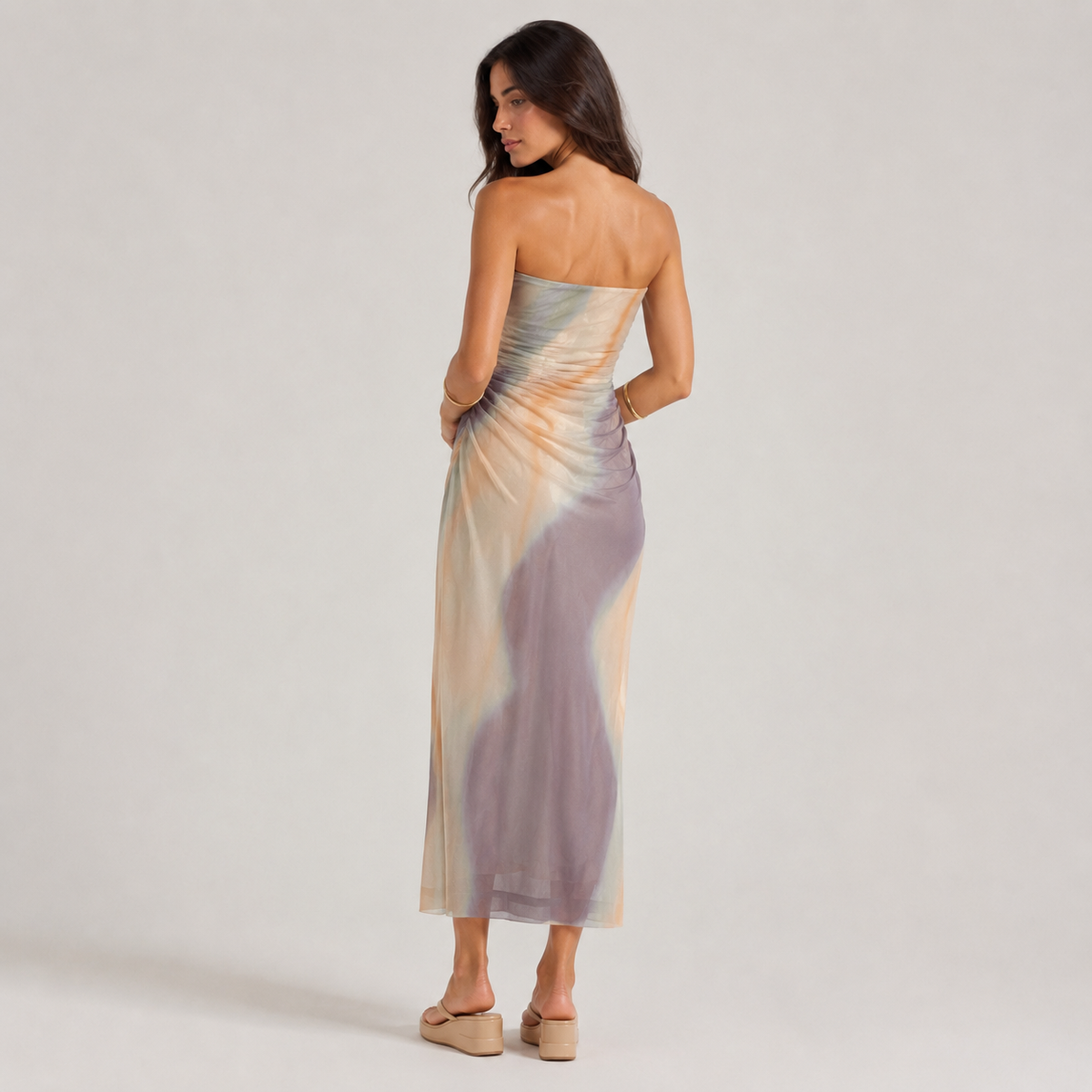 Rochie Zara fără bretele cu drapaje și imprimeu abstract pastel