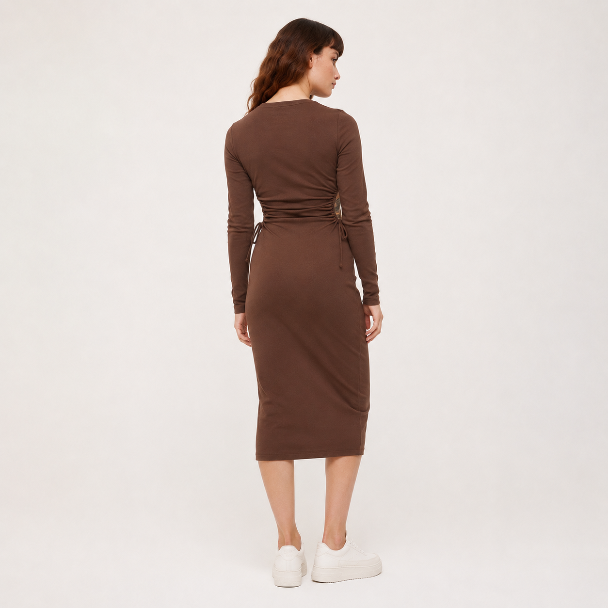Rochie Envii maro midi cu decupaje laterale
