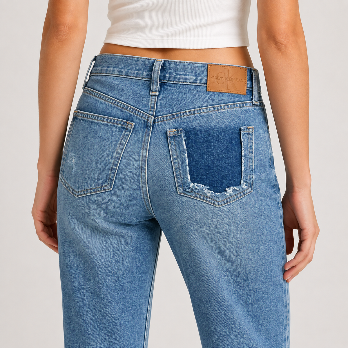 Blugi Calvin Klein Jeans High Rise Straight Ankle cu efect distressed