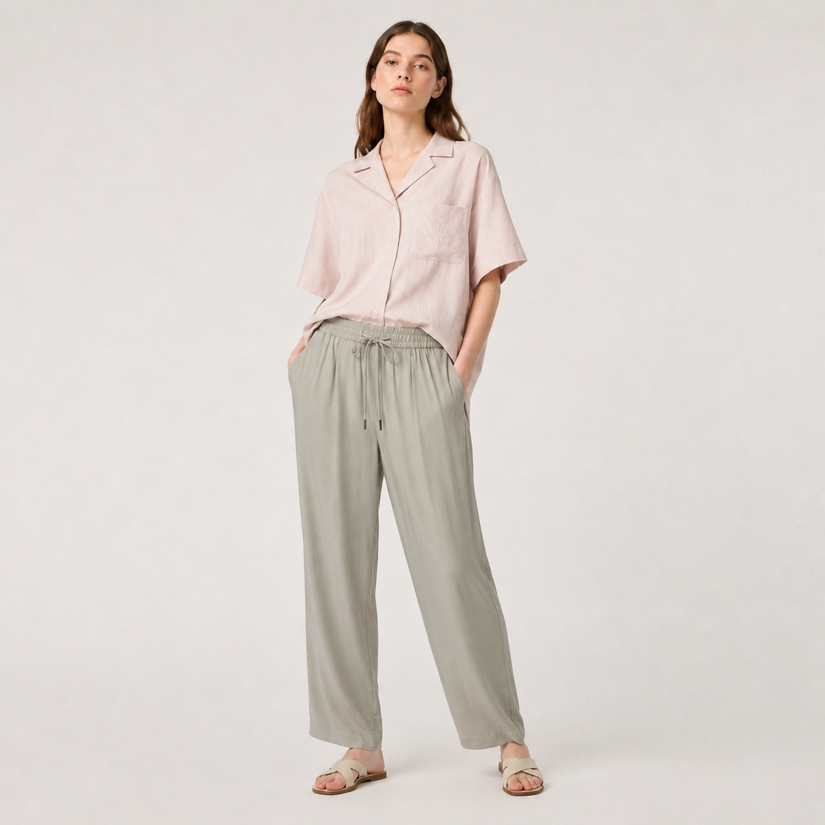 Pantaloni Mango kaki deschis cu talie elastică