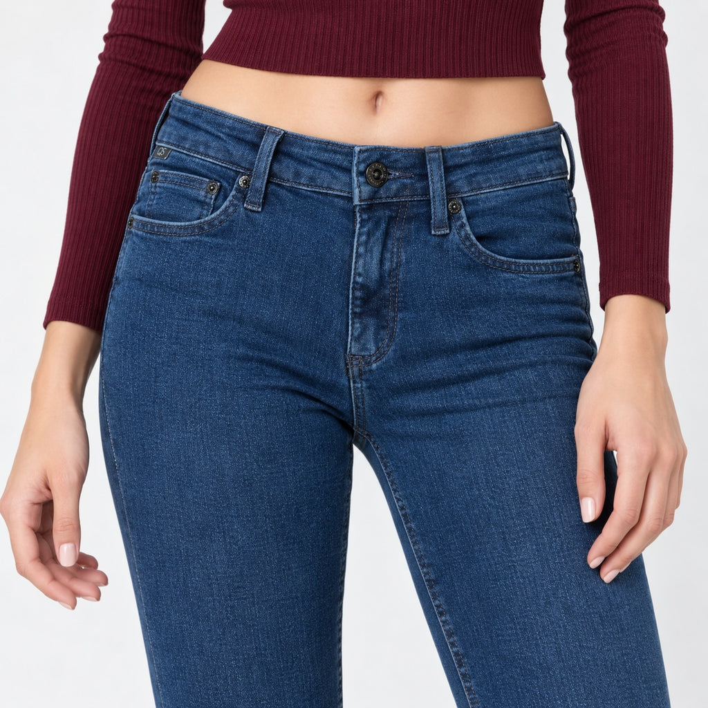 Blugi QS by s.Oliver Sadie albaștri, detaliu talie și denim