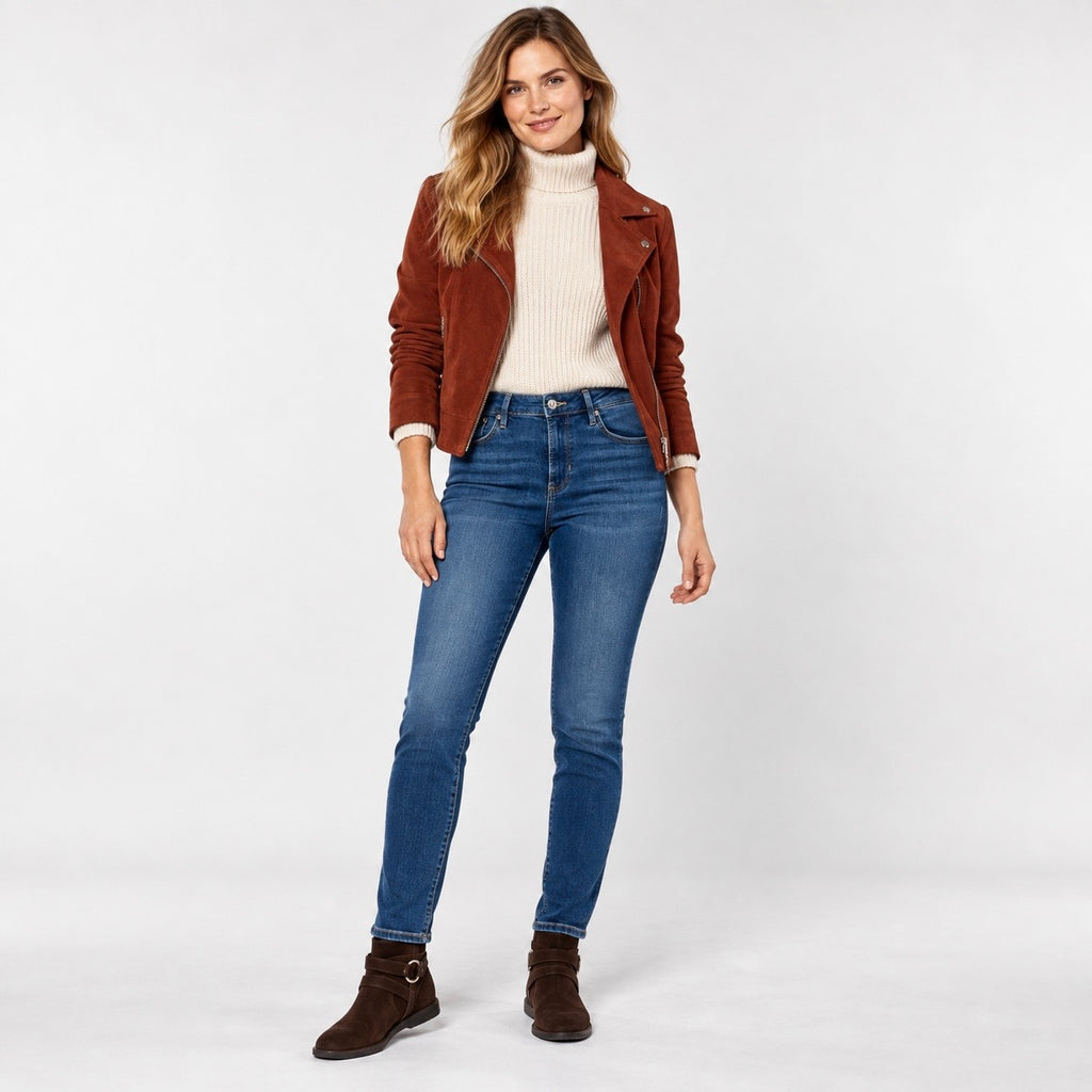 Blugi s.Oliver Betsy albaștri slim, vedere frontală pe model