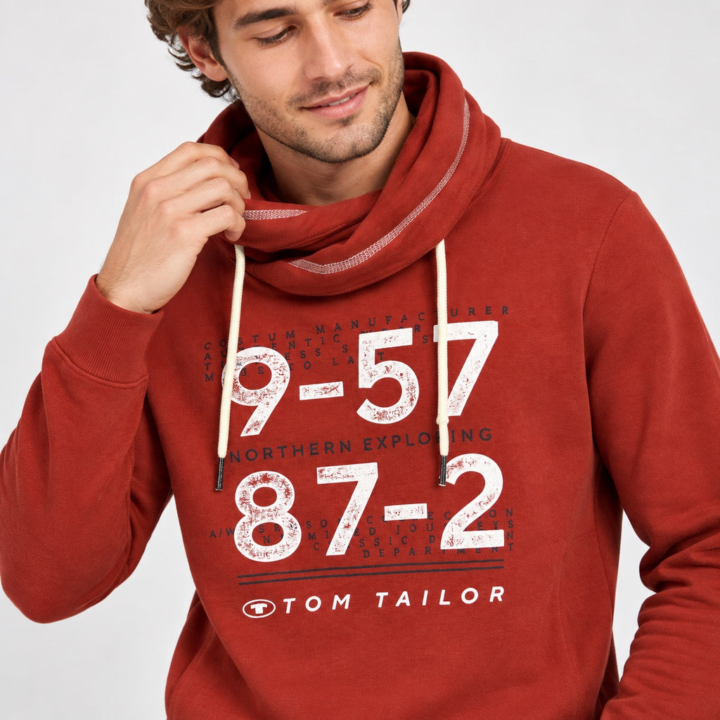 Hanorac Tom Tailor ruginiu cu guler snood, detaliu frontal