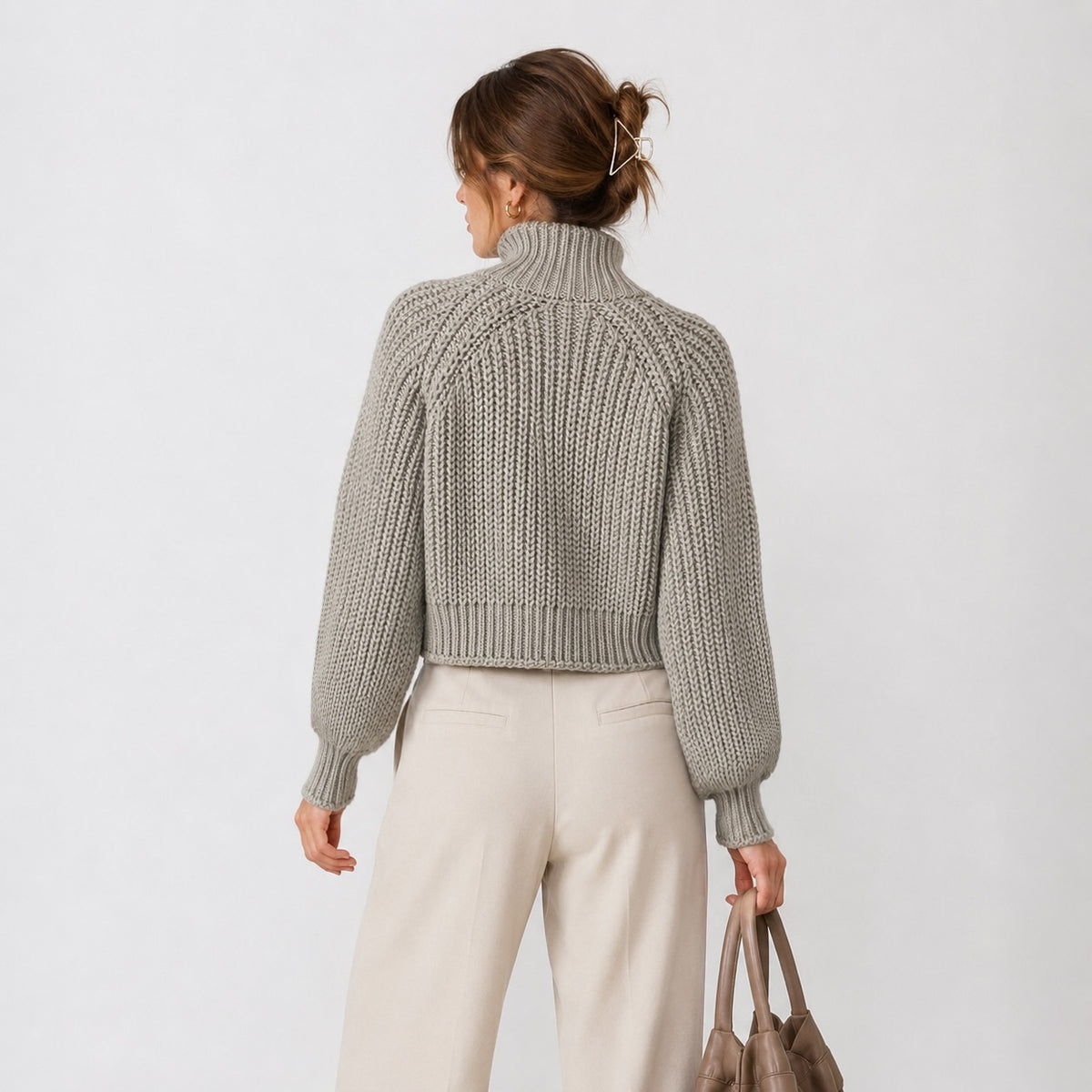 Pulover H&M cropped greige cu guler înalt