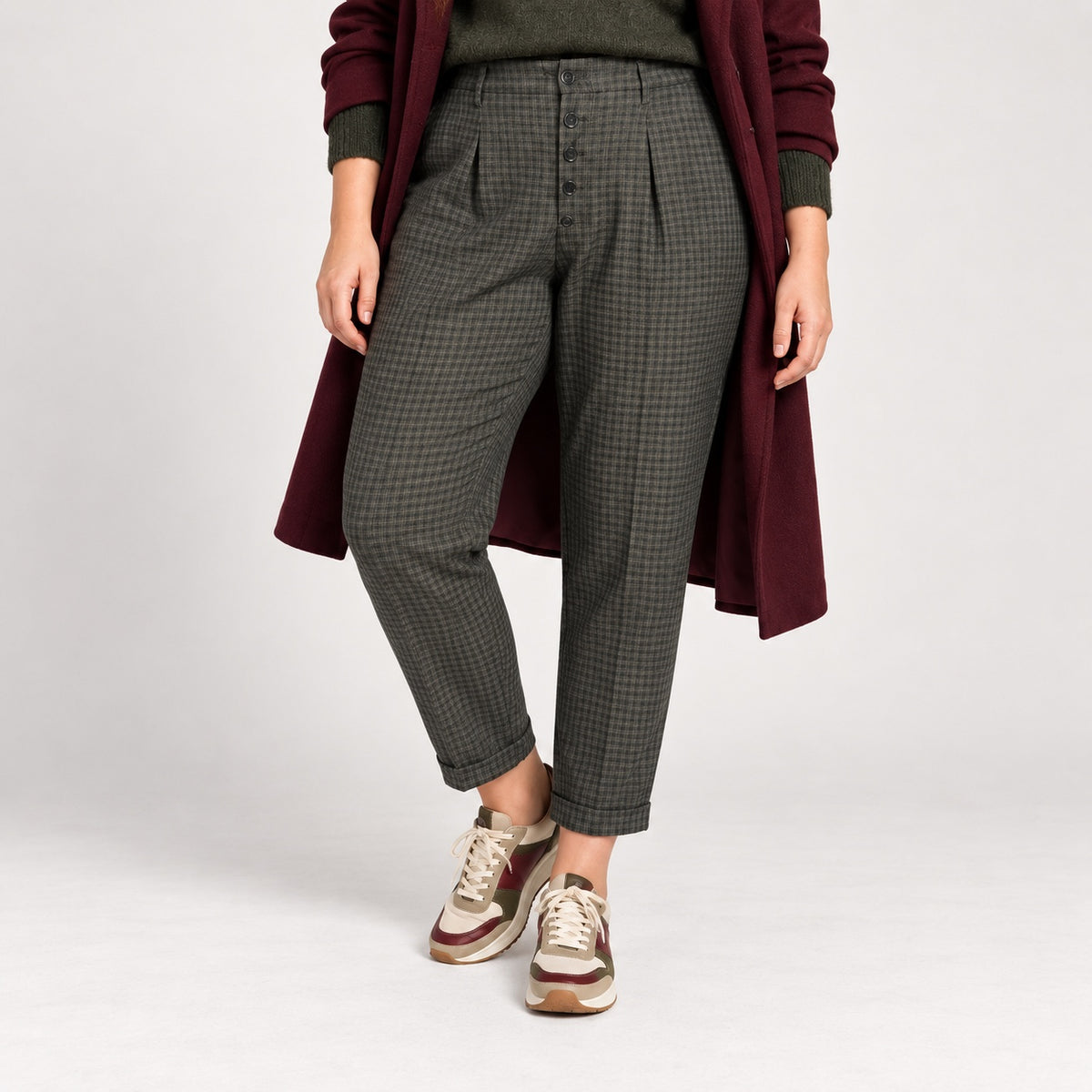 Pantaloni Mango în carouri, vedere frontală