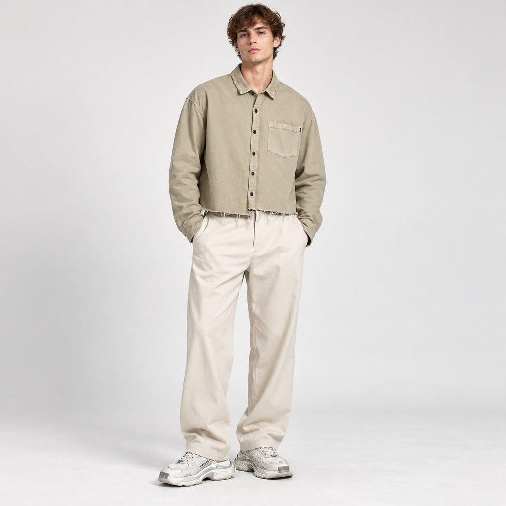 Cămașă REVIEW cropped bej, ținută completă cu pantaloni crem